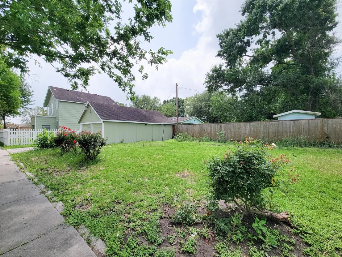 Photo of 8355 Wier