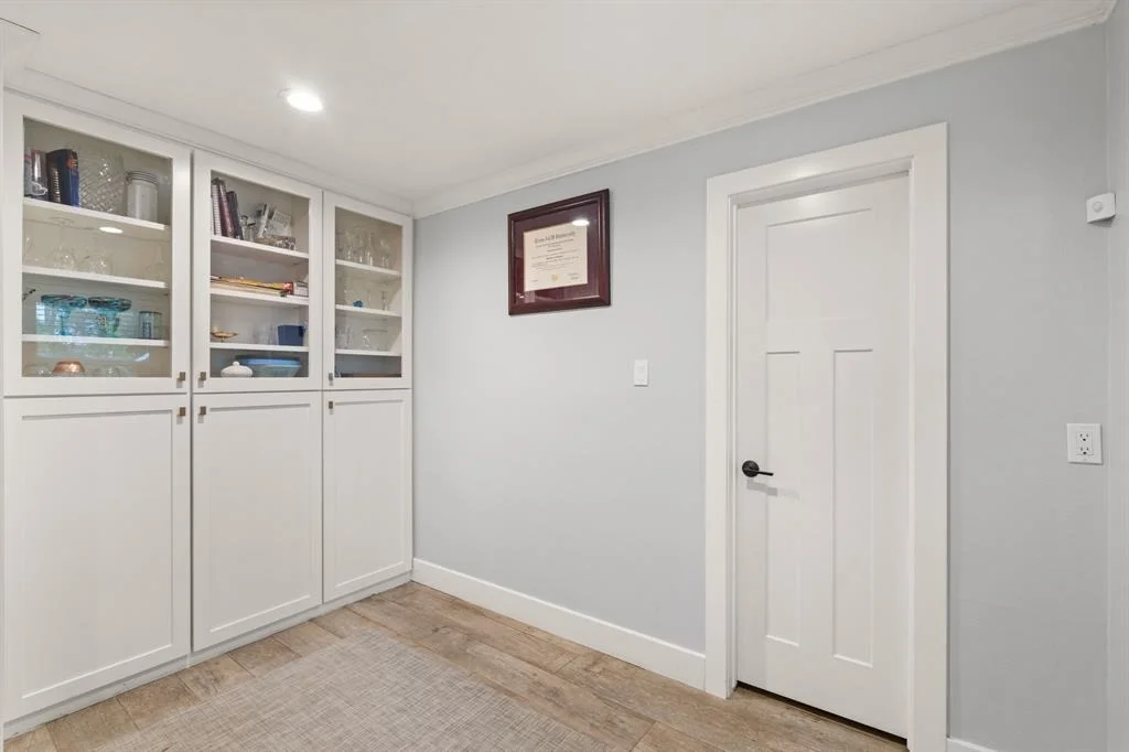 Photo of 10058 Cedardale Drive
