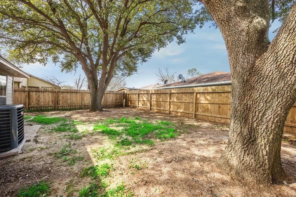 Photo of 6711 Bluebottle Lane