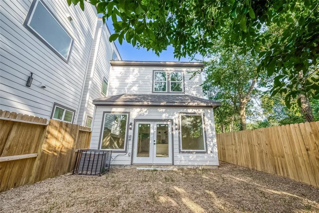 Photo of 7002 Sidney Street