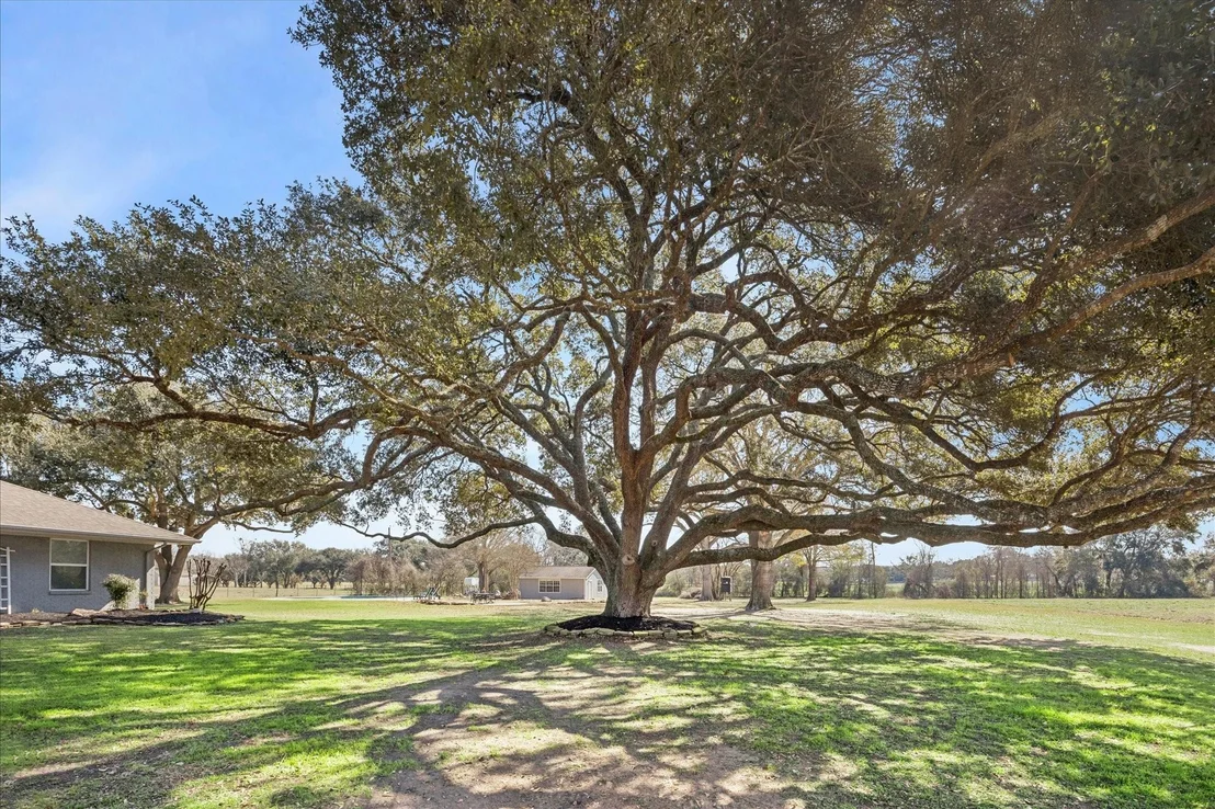 Photo of 2489 Bartlett Road