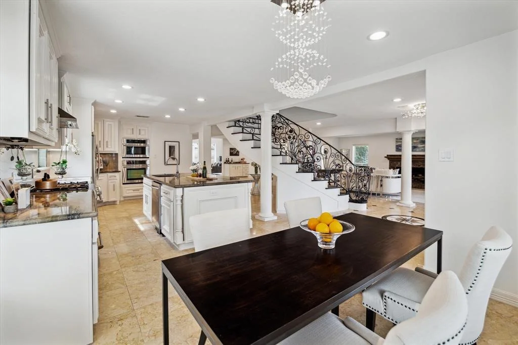 Photo of 2414 Avalon Place