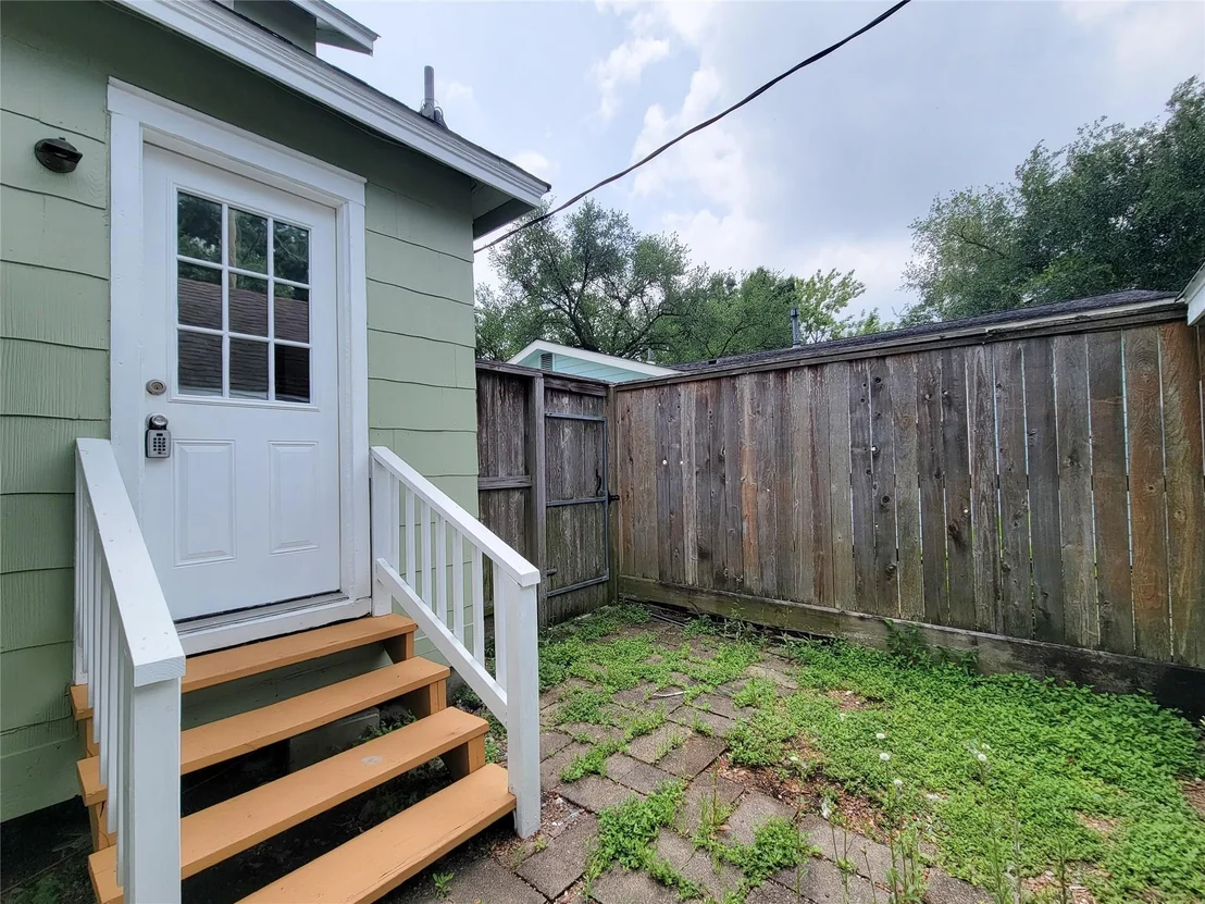 Photo of 8355 Wier