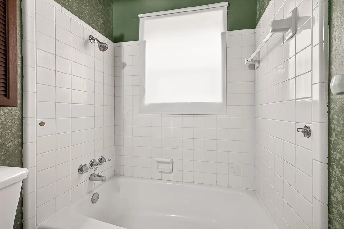 Photo of 2220 Ripple Creek Drive