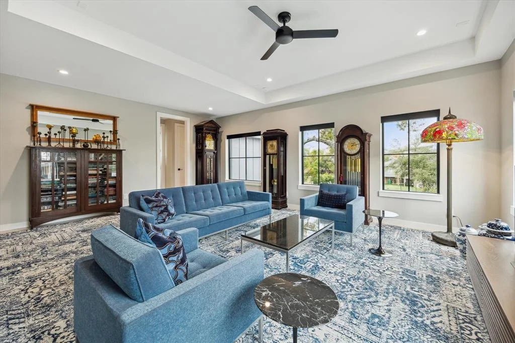 Photo of 2535 White Oak Drive