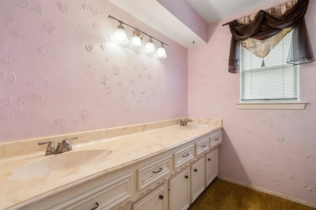 Photo of 28814 Enchanted Drive