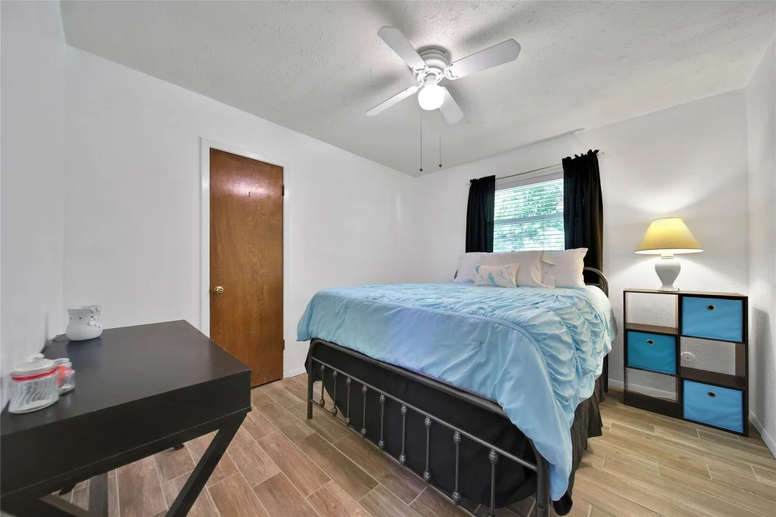 Photo of 23519 Saxon Way