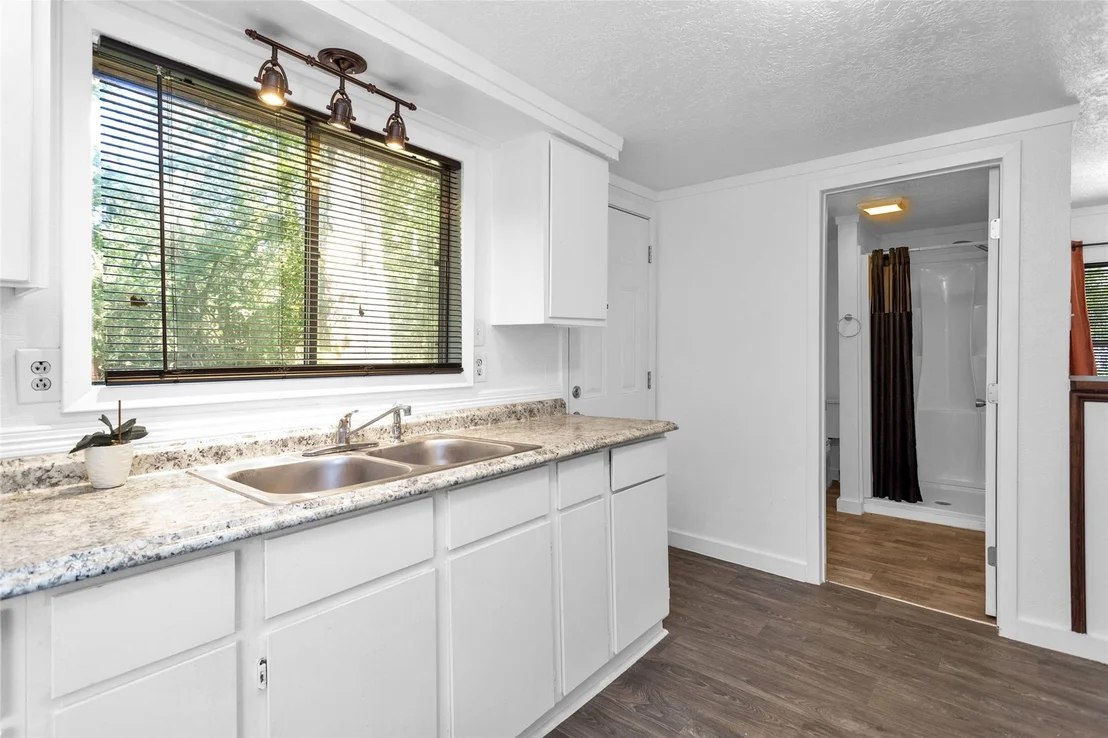 Photo of 5693 Cessna Drive