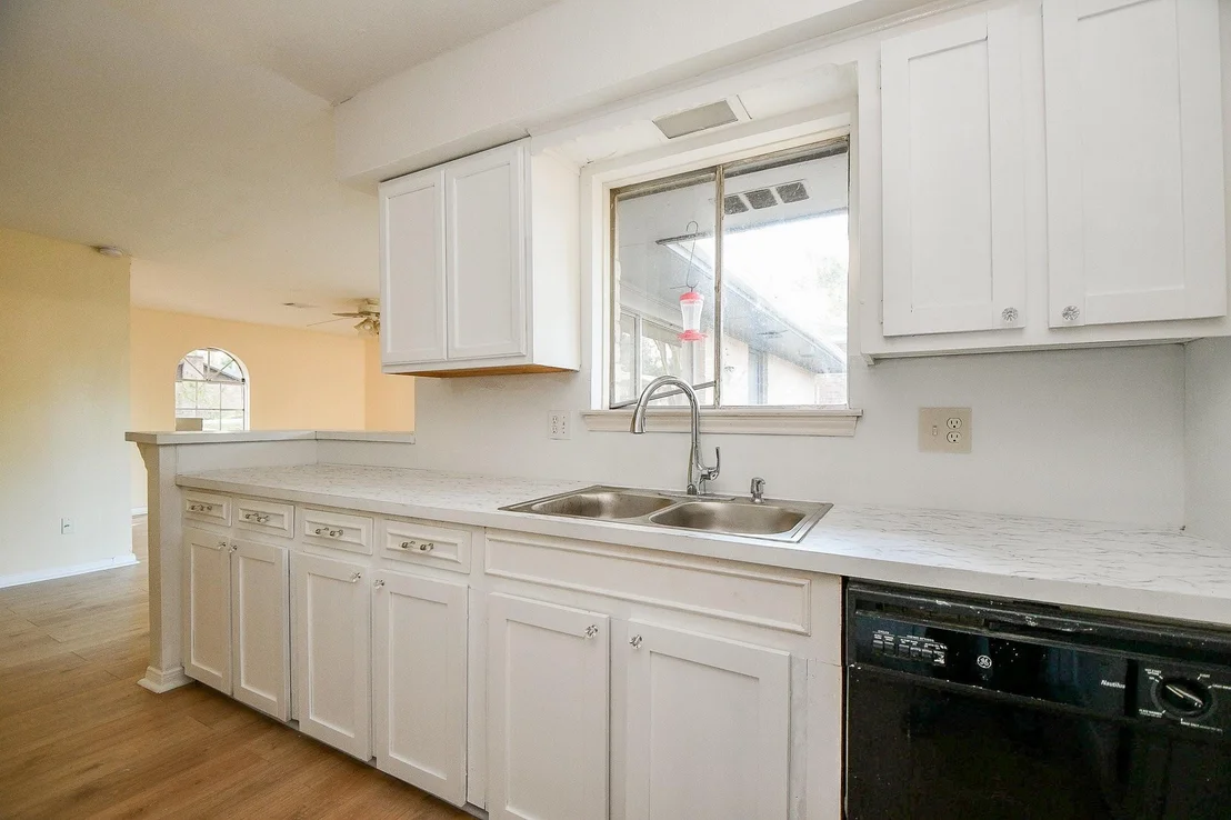 Photo of 3314 Kentwood Drive