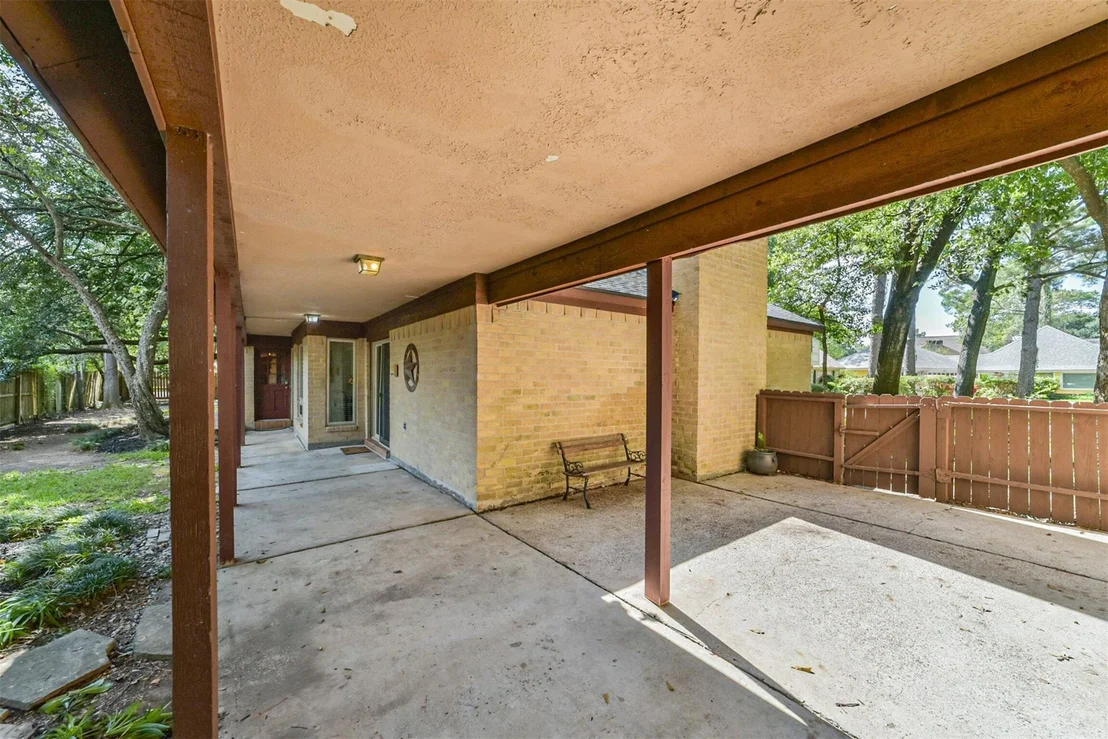 Photo of 7618 Hurst Forest Drive