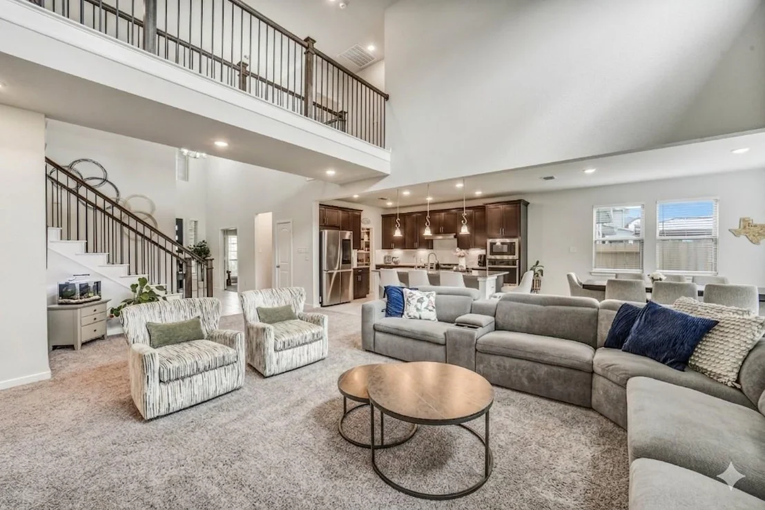 Photo of 9210 Lowell Cliff Drive