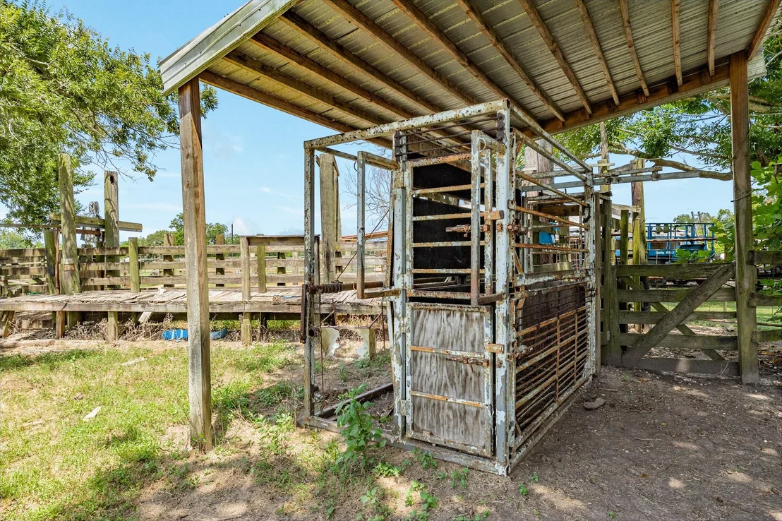 Photo of 438 County Road 164