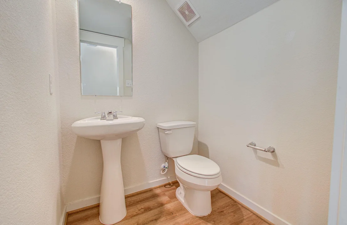 Photo of 21239 Shore Bluff Drive
