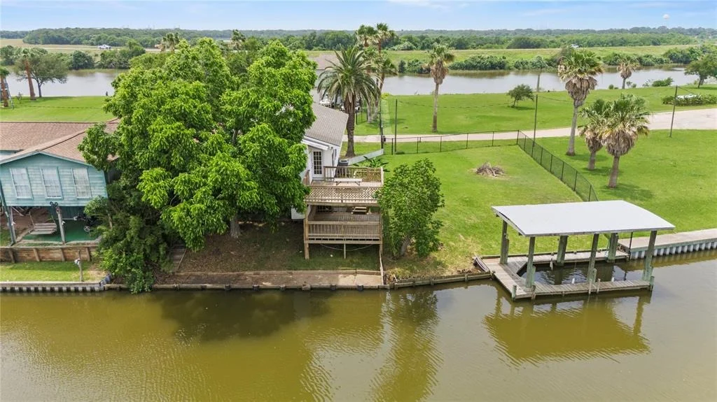 Photo of 450 Creek Drive