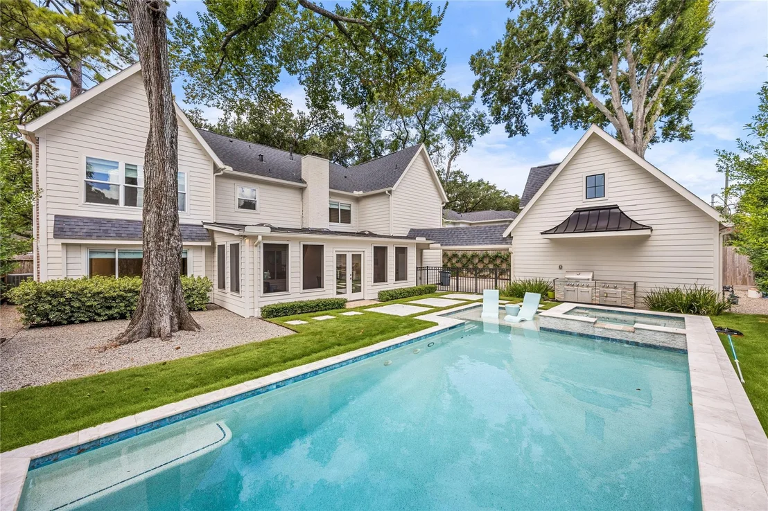 Photo of 14722 River Forest Drive