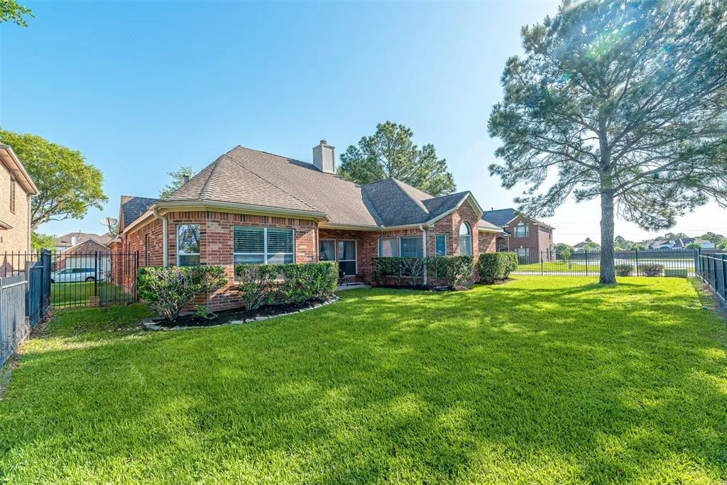 Photo of 17003 Nautical Pointe Lane