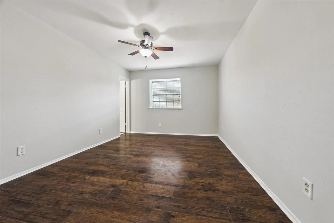 Photo of Unit 607 at 9303 Hammerly Boulevard