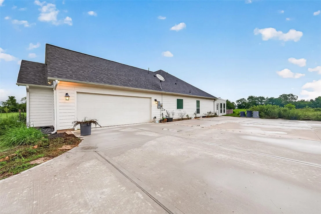 Photo of 22519 Chenango Lake Drive