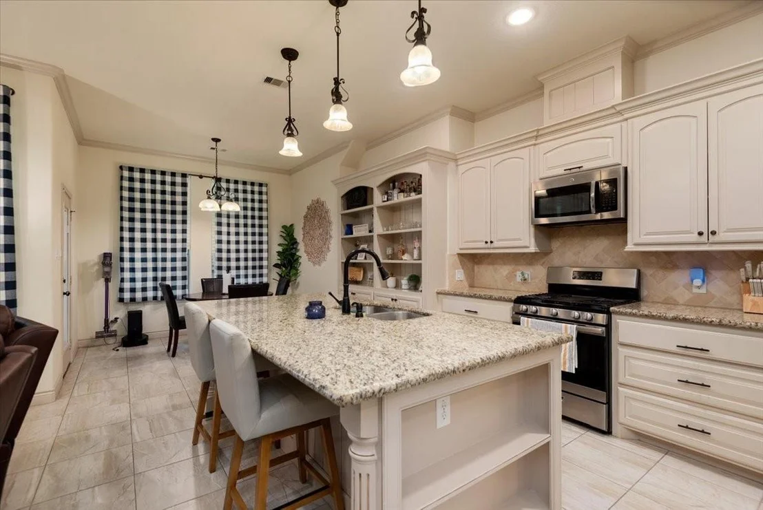 Photo of 611 Parthenon Place