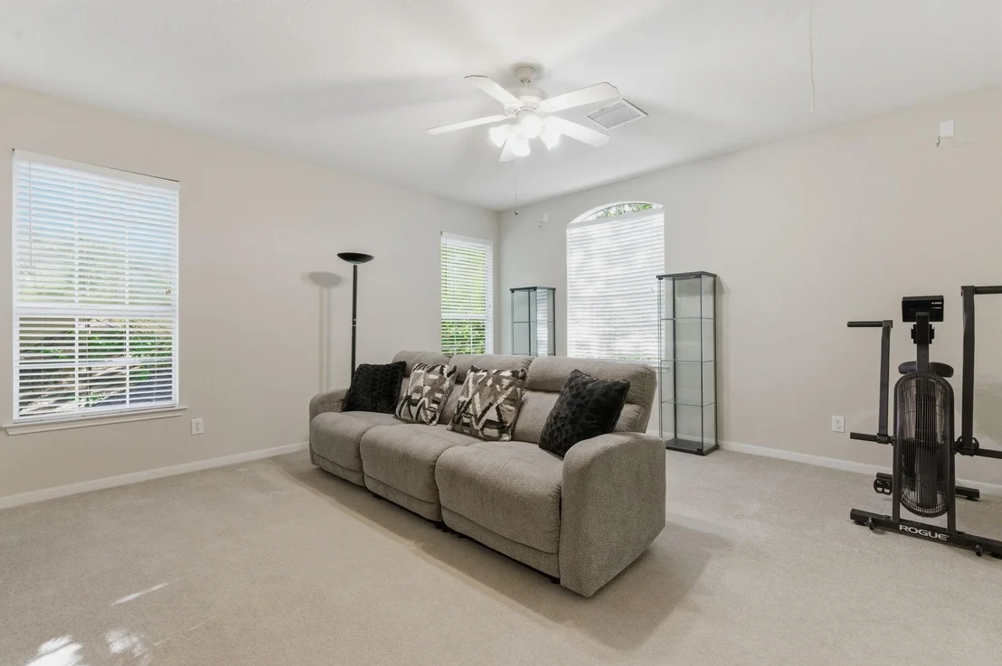 Photo of 106 Longsford Circle