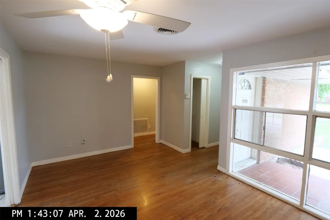 Photo of 6406 Scribner