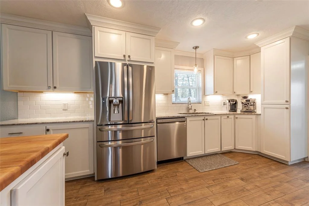 Photo of 1050 Royal Oak Drive