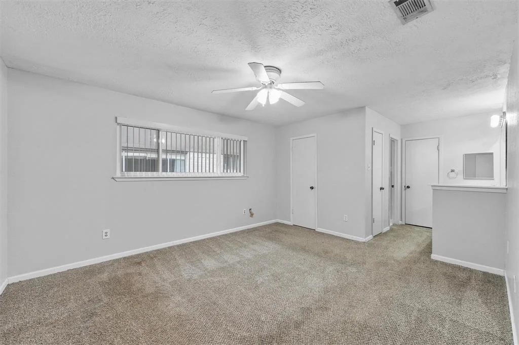 Photo of 19007 Kemble Rd