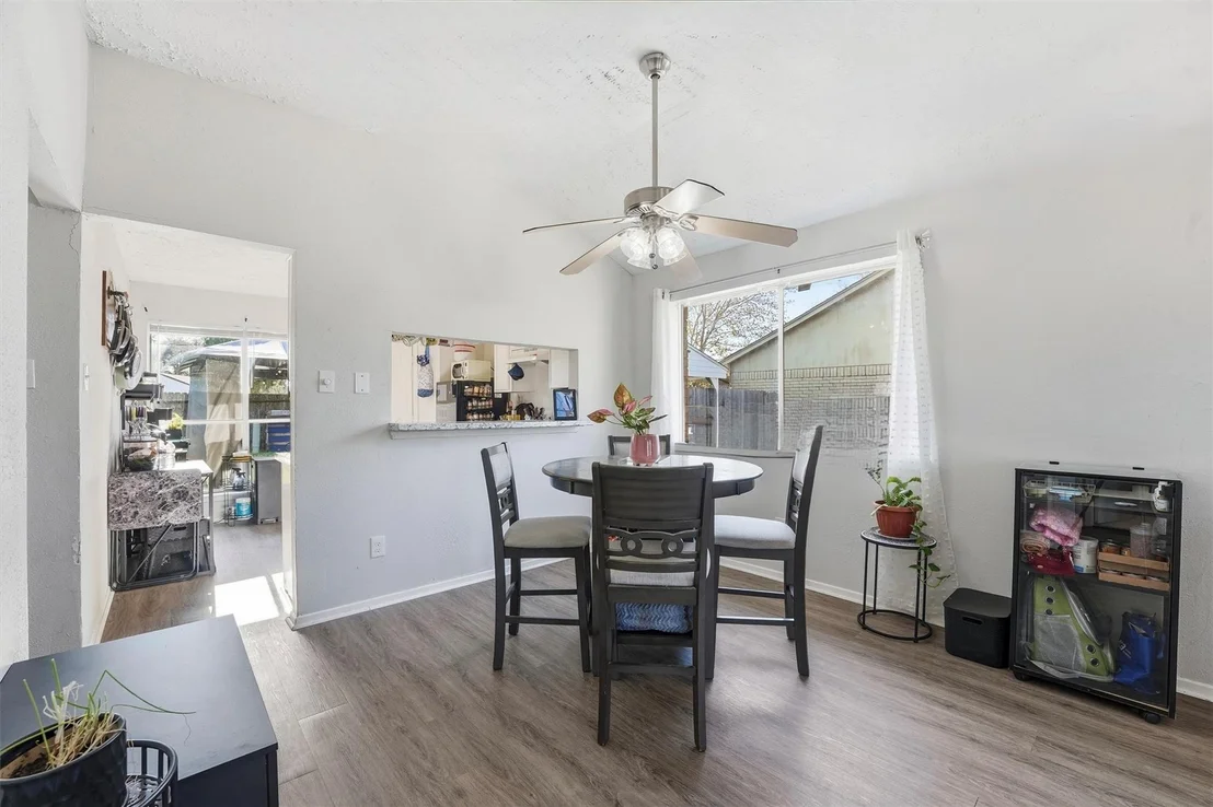 Photo of 3735 Meadow Place Drive