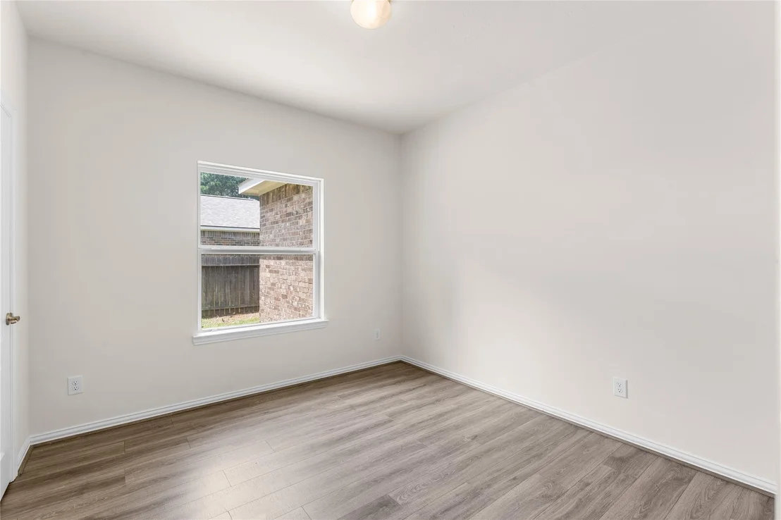 Photo of 6923 Dillon Drive