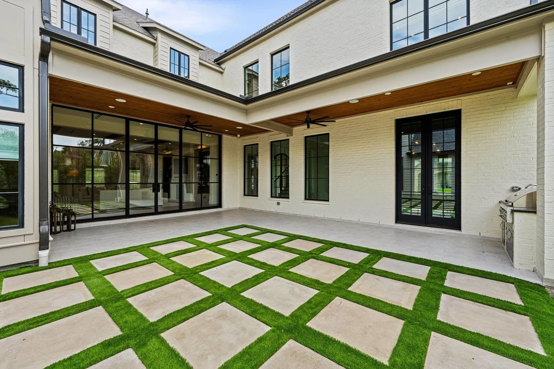 Photo of 8722 Lupton Lane