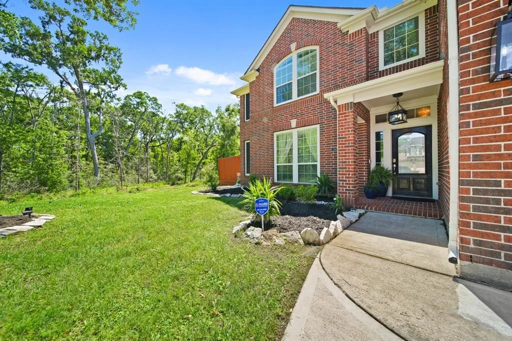 Photo of 2403 Shadow Oaks Drive