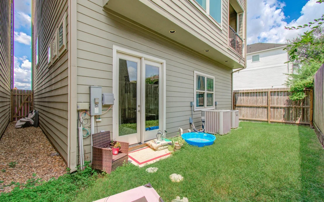 Photo of 11123 Olympia Drive