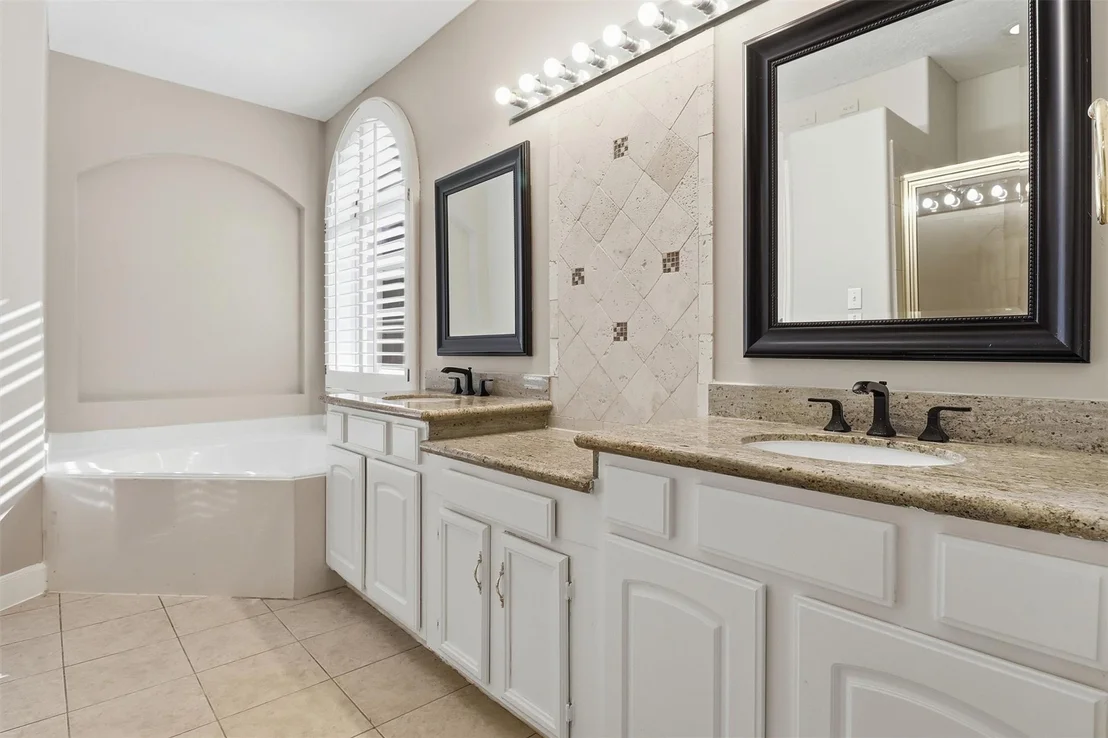 Photo of 8619 Arranmore Lane