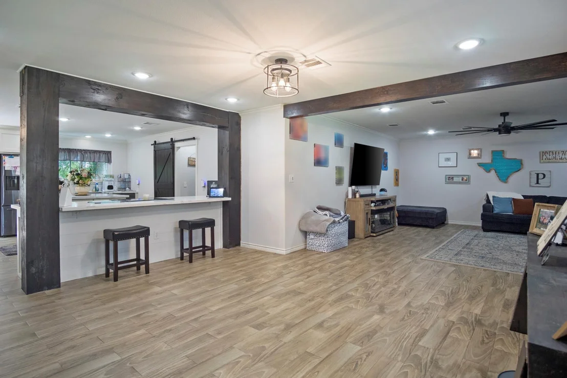 Photo of 138 N Lake Drive
