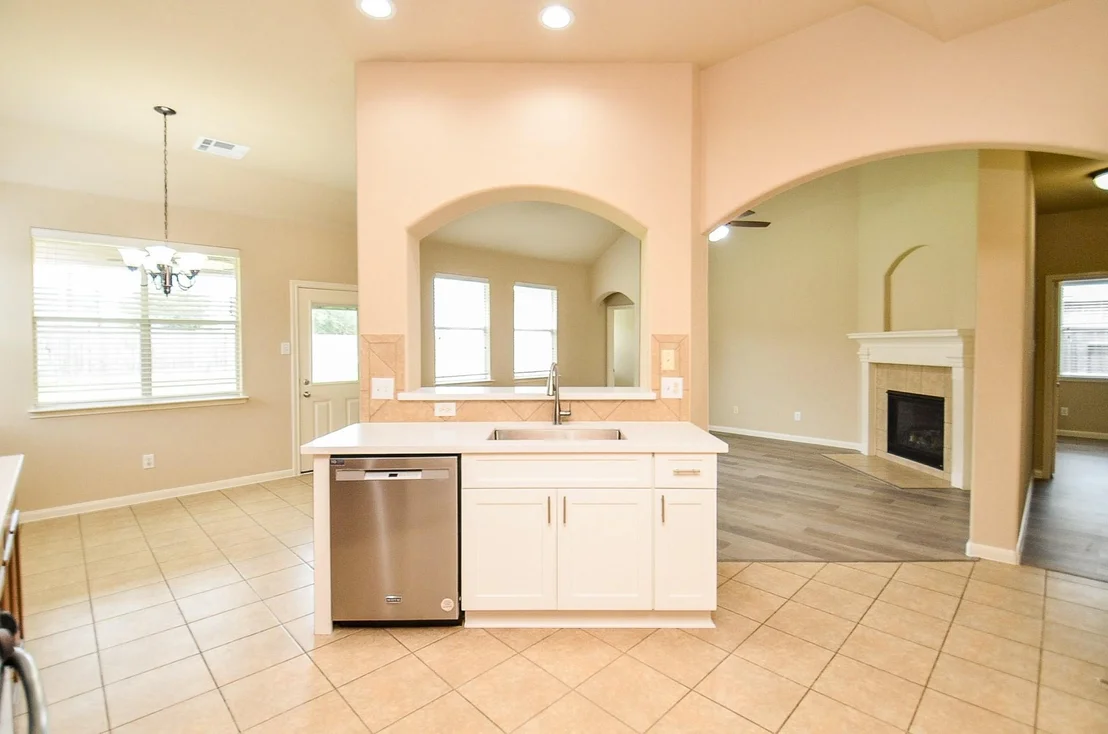 Photo of 2927 Empire Oaks Lane