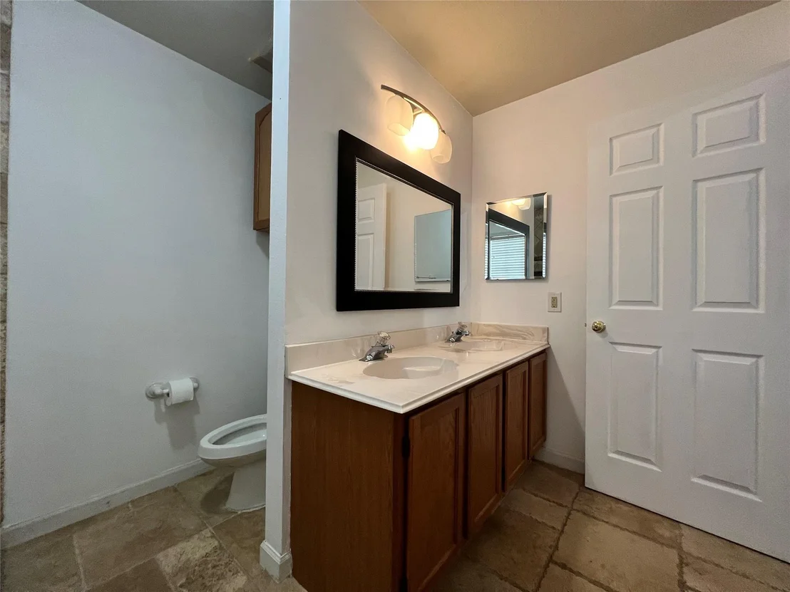 Photo of 75 W Stony Bridge Circle