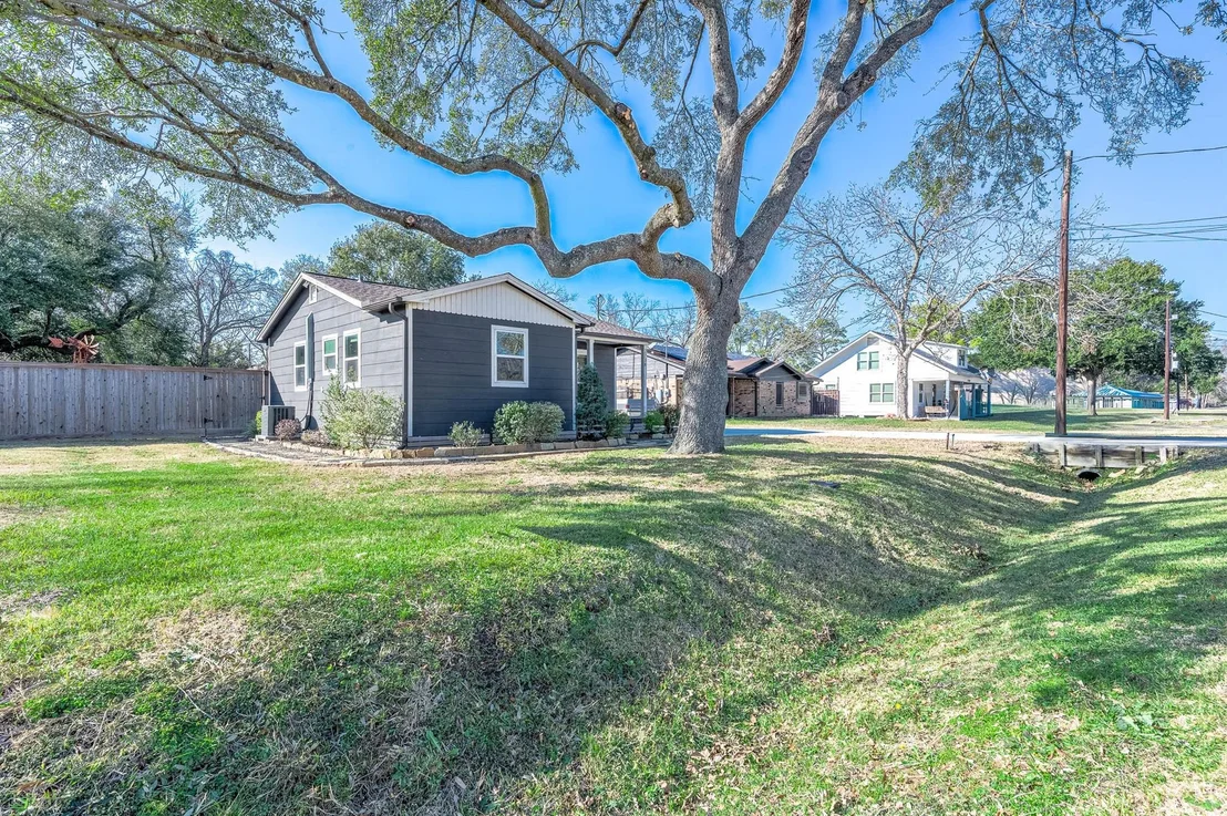 Photo of 2738 Lilac Street