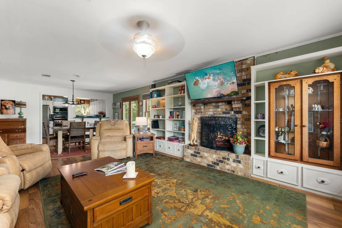 Photo of 301 Beverly Lane