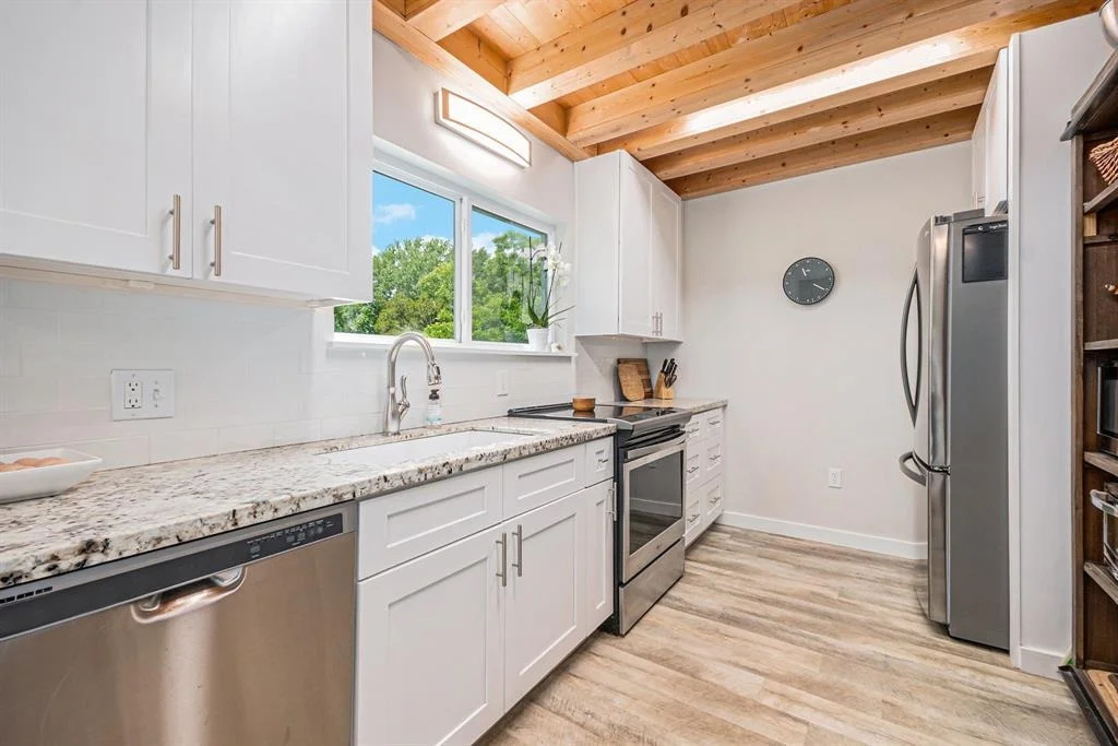 Photo of 817 Bryan Avenue