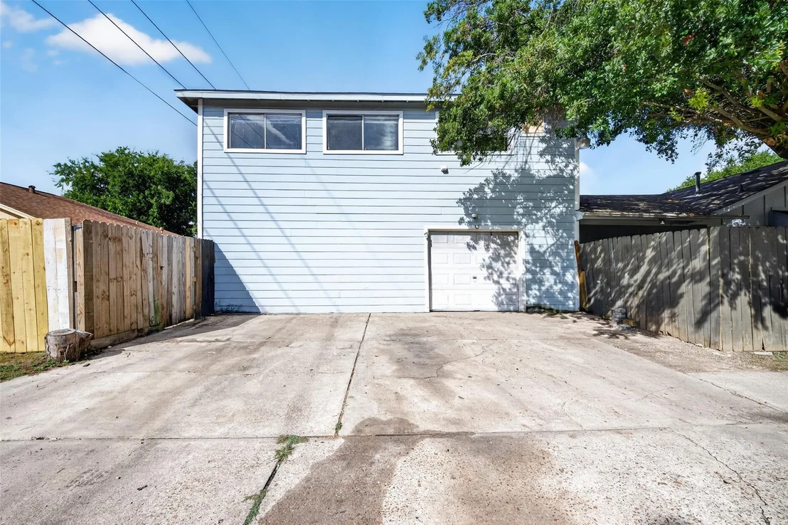 Photo of 7003 Sandswept Lane