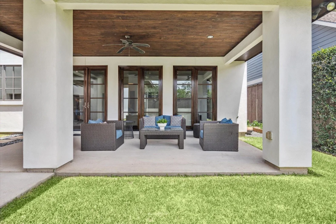 Photo of 1901 Gardenia Drive