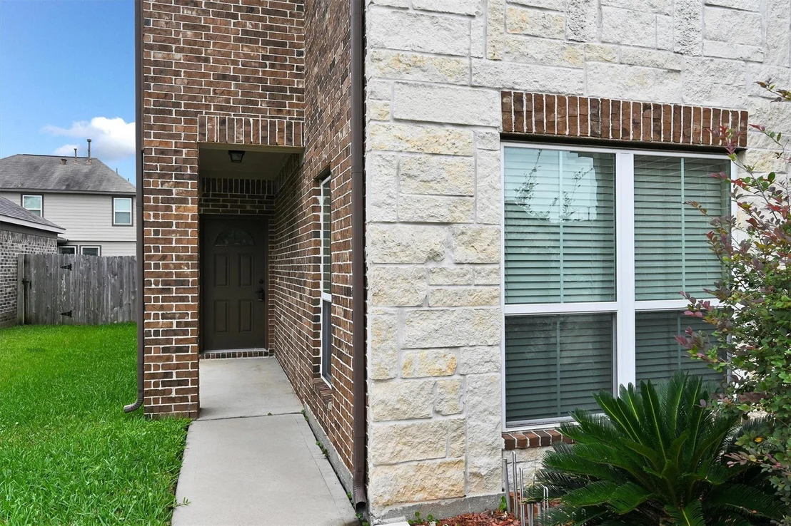 Photo of 10615 Chestnut Pathway
