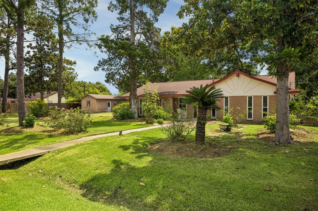 Photo of 413 Mebane Lane