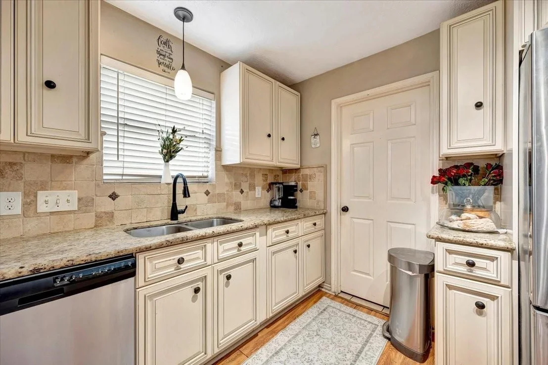 Photo of 4235 Park Ridge Drive