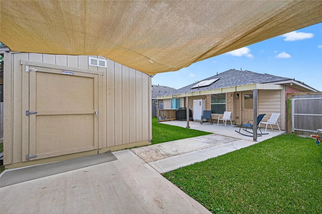 Photo of 22334 Guston Hall Lane