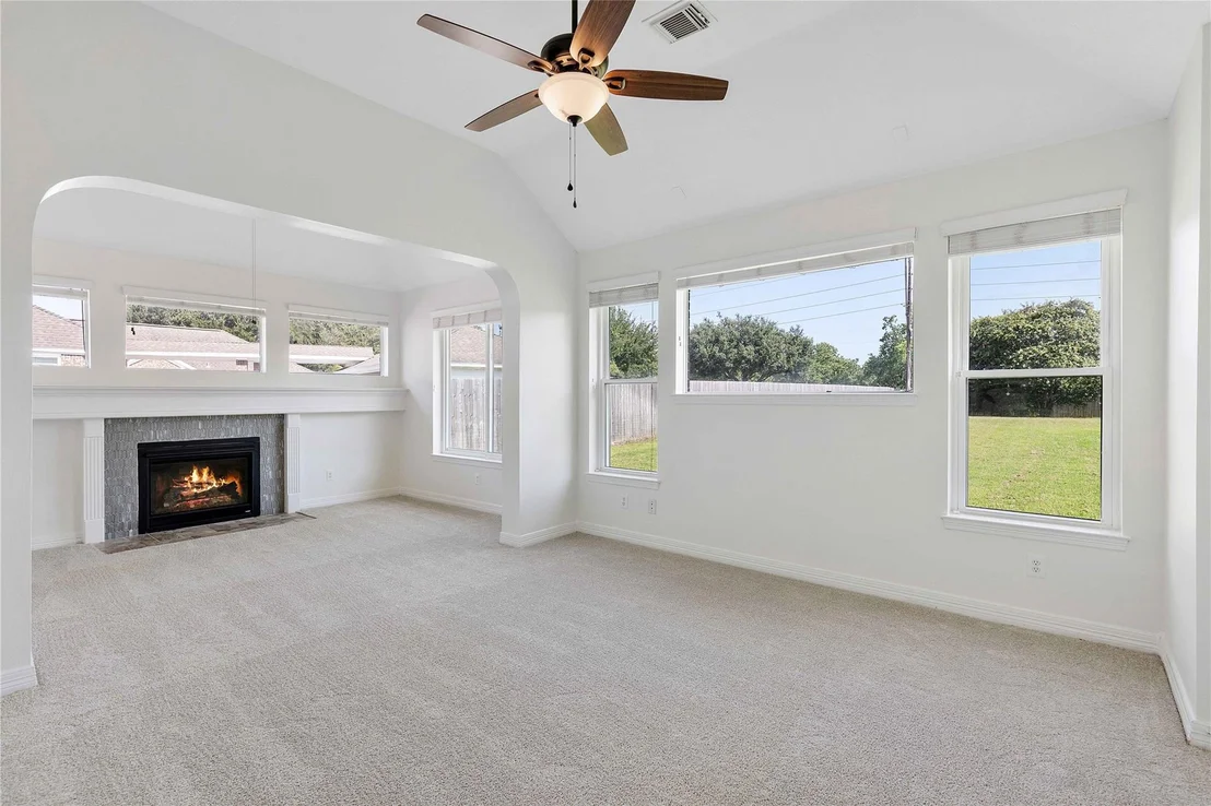 Photo of 17802 White Oak Hill