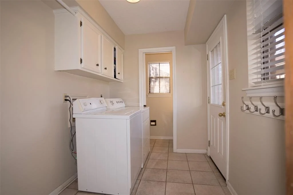 Photo of 16323 Laurelfield Drive