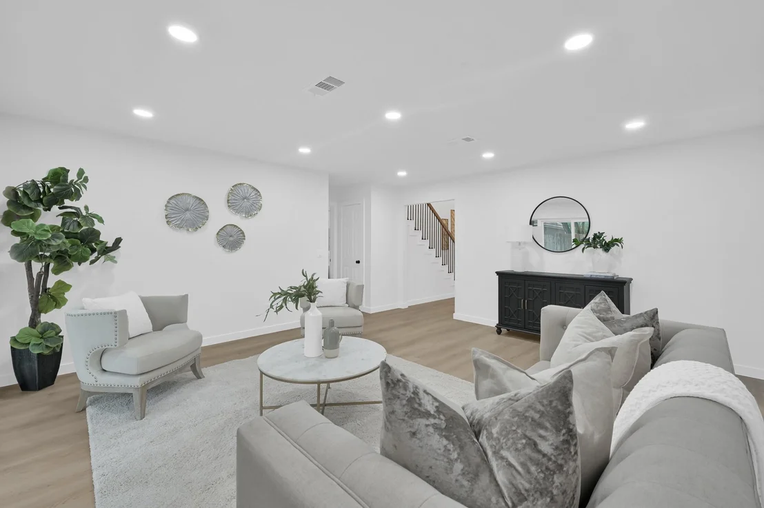 Photo of 70 Breezy Point Place
