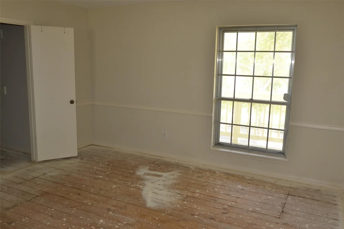 Photo of 1223 Longledge Drive