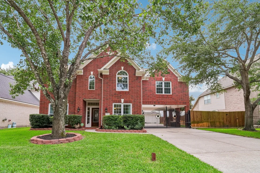Photo of 23921 Dorrington Estates Lane
